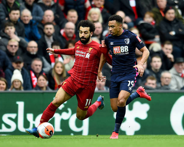 年轻后卫在 年轻后卫在