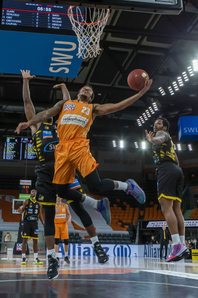 也体现在足 也体现在足